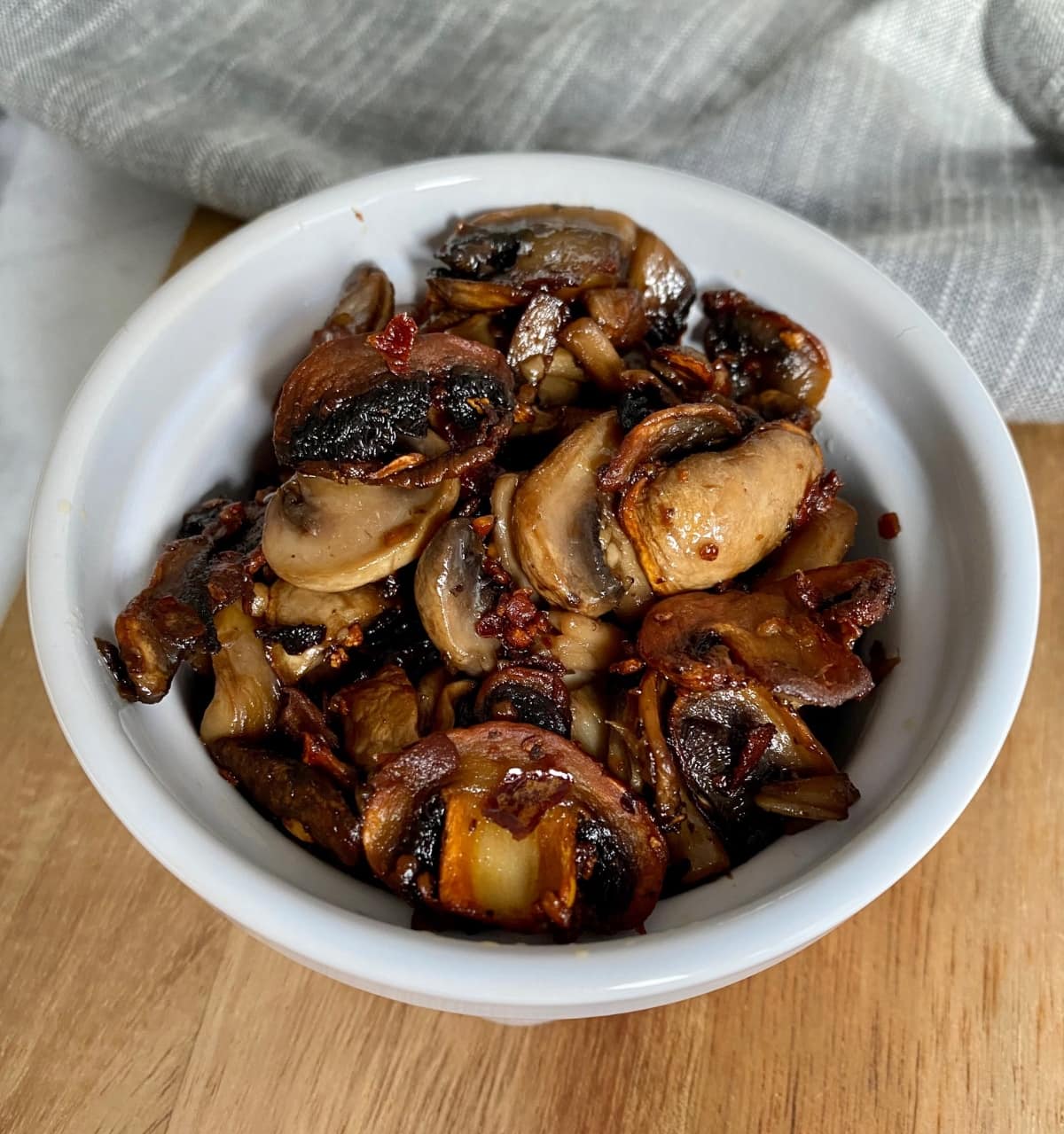 Achieve Caramelized Mushrooms: The High Heat, No-Stir Guide